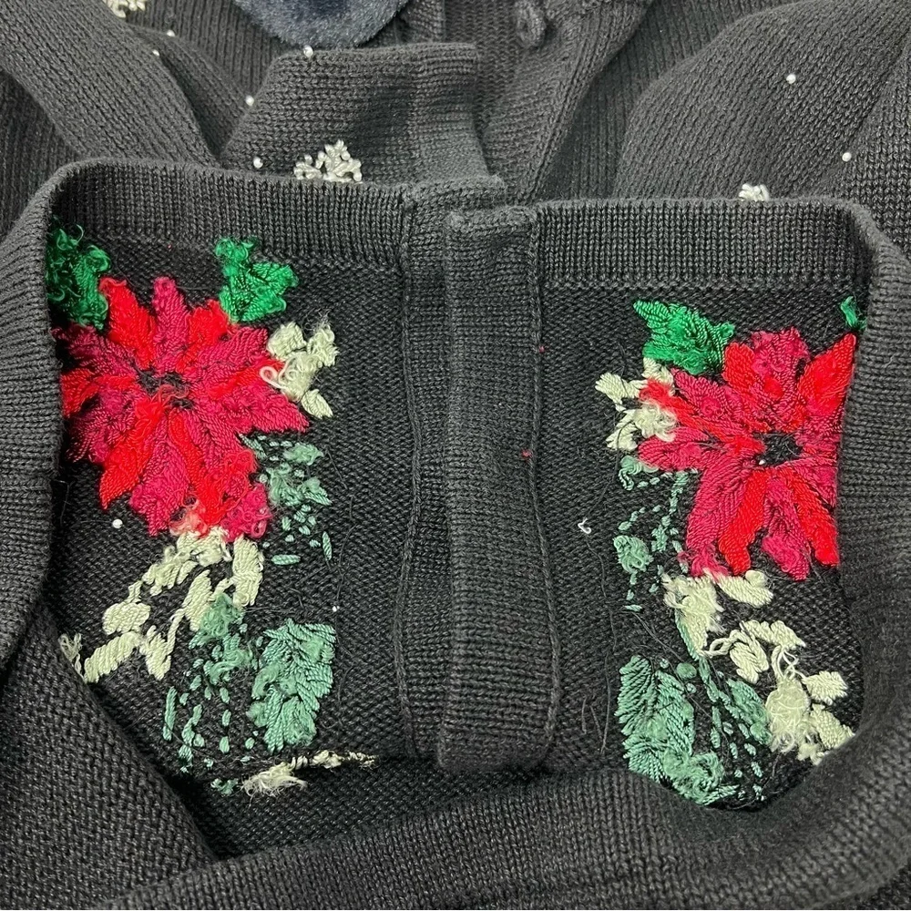 Victoria Jones Embellished Poinsettia Snow Flake Cardigan Removable Fur Collar M - Picture 13 of 14